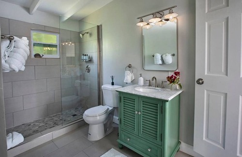 Estate Hull Hotel | The Hideaway Hull Bay Partial Estate 8 Cottages - Sleeps 24