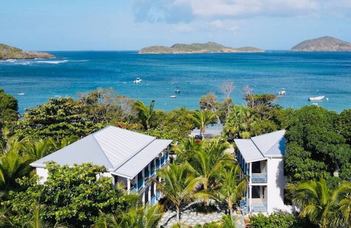 Estate Hull Villa | The Hideaway Hull Bay Beachfront Villa 1