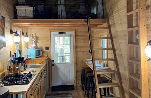 Leeper Cabin | The Hideaway near Cook Forest State Park