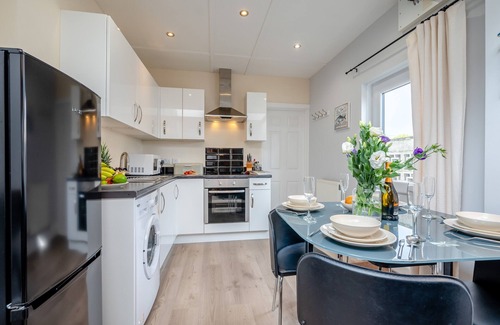 St Merryn House | The Hideaway - Two Bedroom House, Sleeps 4