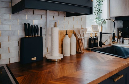 Barrie House | The Hideout Garden Suite