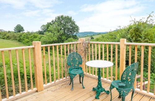Llangrove Cottage | THE HIDEOUT, pet friendly, luxury holiday cottage in Llangrove