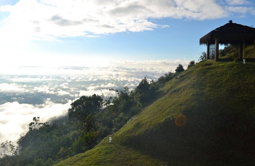 Monteiro Lobato Ski Chalet | The highest chalet in Brazil and 24 km from Campos do Jordão: Mirante 45