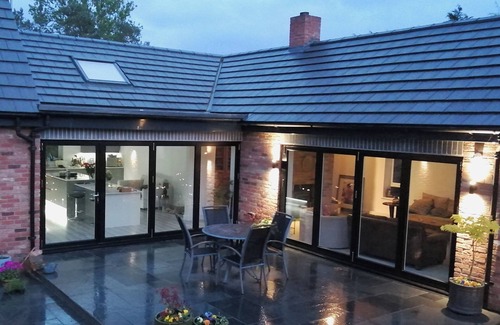 Newmarket House | The Highlands, 5 bed 5 bath, large spacious house