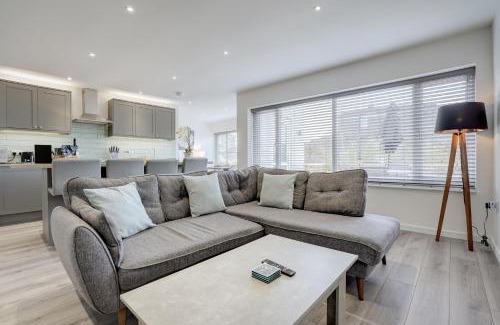 Winterton-on-Sea House | The Hollies by Winterton Cottages