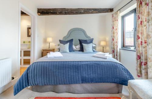 Cosford House | The Holt Barn