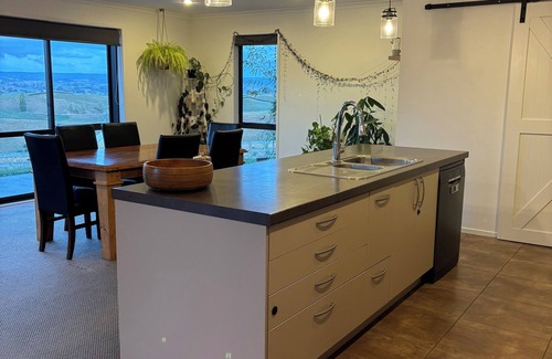 Richmond Downs House | The Home on the Hill