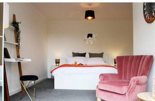 Ely House | The Homecations - Cloud by MT Property