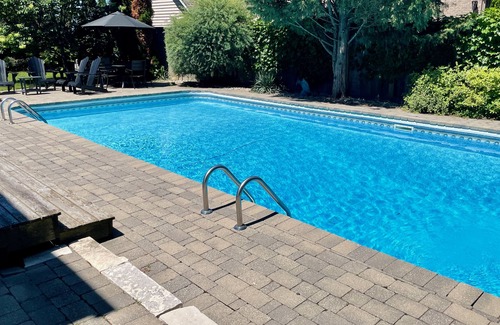 Historic Old Town House | The Homestead - Luxury Cottage with Heated Pool in Historic Old Town NOTL