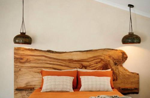 Clunes House | The Honey Barn, Wabi-Sabi Cottage Byron Hinterland
