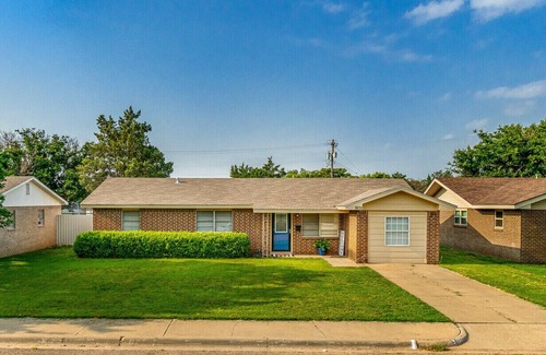 Tulia House | The Hornet Hive
