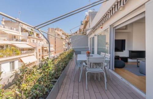 Pangrati Apartment | The HostMaster Metropolitan Penthouse