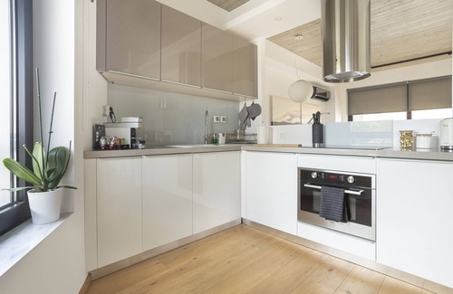 Gazi Apartment | The HostMaster Persephone Yellow Opulence (2nd floor)