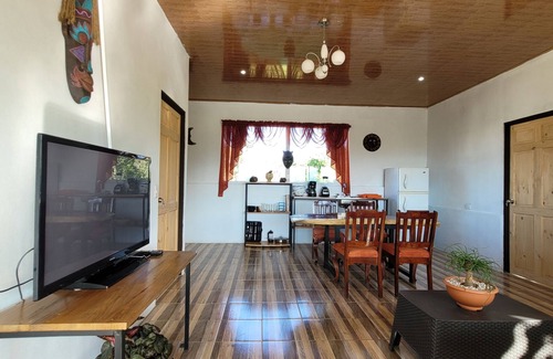 Canton Guatuso House | The House on the Hill