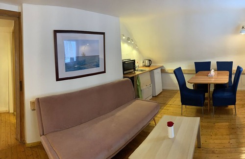 Uerzig House | The House - Das Marienkaeferhaus, Mosel - The Ladybug House, Moselle