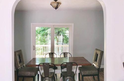 Detroit - Shoreway Apartment | The House Hotels - W45th Backhouse