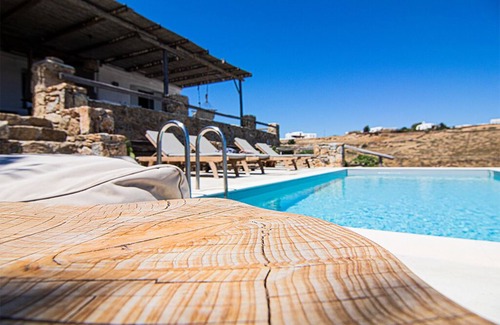 Xilokeratidi Villa | THE HOUSE IN THE FIELD WITH THE AMAZING SEA VIEW