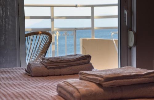 Alexandroupoli Apartment | The House of Art