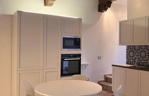 Monterotondo Apartment | The house of memories in the historic center of Monterotondo has 2 apartments