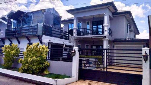 Claxton Bay House | The House of Praise 4Bd