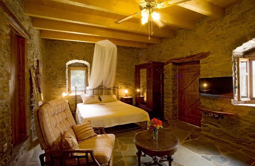 Stira Villa | The House of Prince- A 5* Experience -Make yourself at home,at a luxurious home!