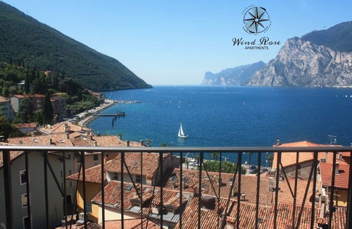 Torbole sul Garda Apartment | The house of the Winds in the center of Torbole