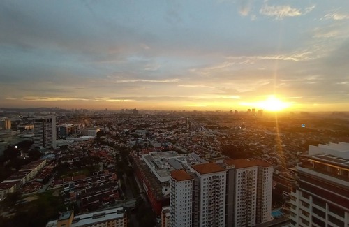 Petaling Jaya Apartment | The Hub SS2 by manatidur