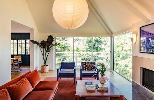 Silver Lake House | The Hummingbird - Perfect For A Family Of 4