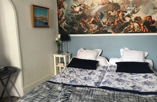 Chantenay-Saint-Imbert Bed & Breakfast | The hunting lodge near the MagnyCours circuit