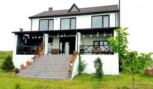 Qusar Villa | The Hunter's House