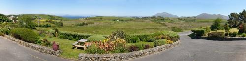 Tullycross Apartment | The Hut at Baywatch Bed & Breakfast