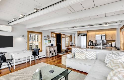 Provincetown House | The Iconic Wharf House - Your Own P-Town Paradise RPAM116