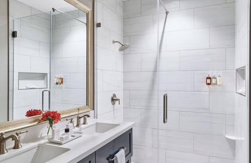 Elon College Hotel | The Inn at Elon