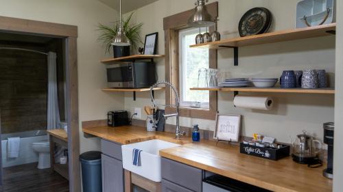 Susitna North Bed & Breakfast | The Inn at Liberty Farms