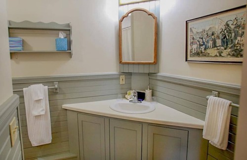 Stonington Hotel | The Isaac Evans - Inn on the Harbor