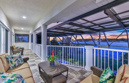 Northside House | The Island Estate! Heated Salt Pool/Spa On The St John’s River! 9 Min To Beach!