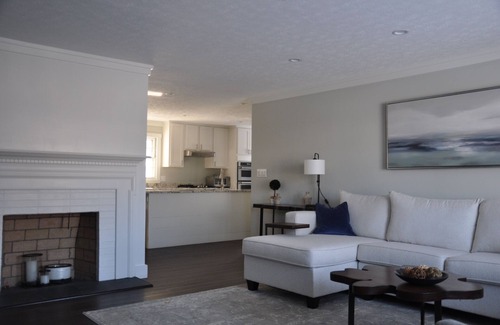 Boone House | The Ivy - Located Near Downtown, ASU and Shopping.