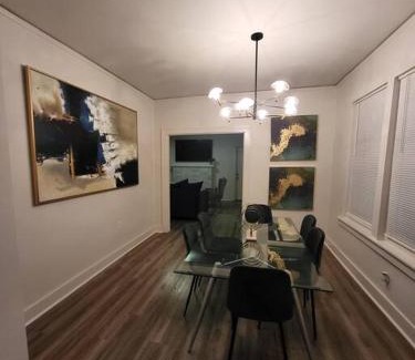 East of Broadway Apartment | The Jasmine On Main