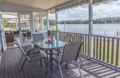 Myola House | The Jetty House Jervis Bay