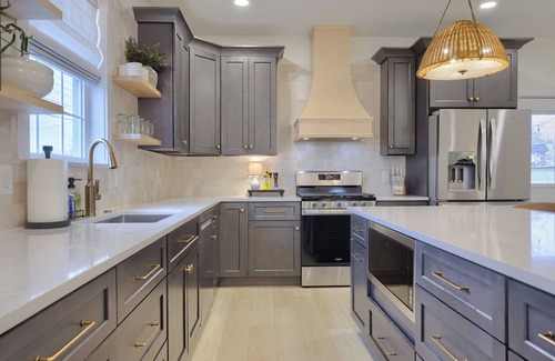 Ono House | The Jolly Rancher: Sleeps up to 6 guests, hot tub & patio, 5 mins to Hershey