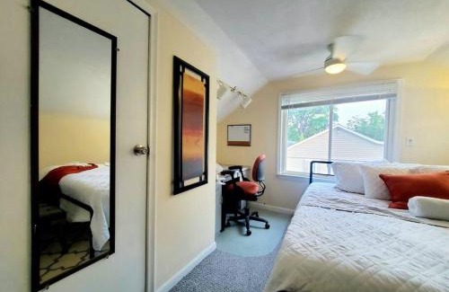 Pontiac House | The Joslyn Chateau, a tri-level home that sleeps 8 with a king master