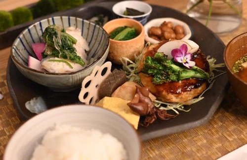 Nara Villa | THE KAKU NARA Gin