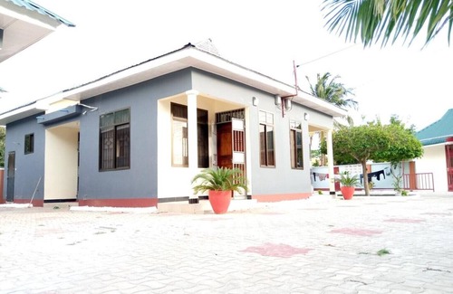 Upanga East House | The Kanyi KG2 !