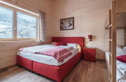 Kaprun Ski Chalet | The Kaprun Edition West CD