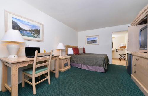 Tucson Hotel | The Kennedy Tucson, SureStay Collection by Best Western