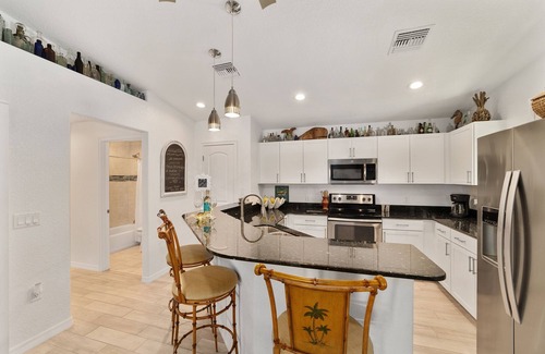 Candler House | The "Key West" Cool vibes in Central Florida