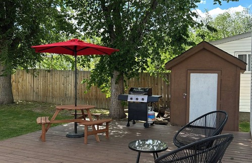 Sylvan Lake House | The Kode Sylvan Lake - Steps to the Beach