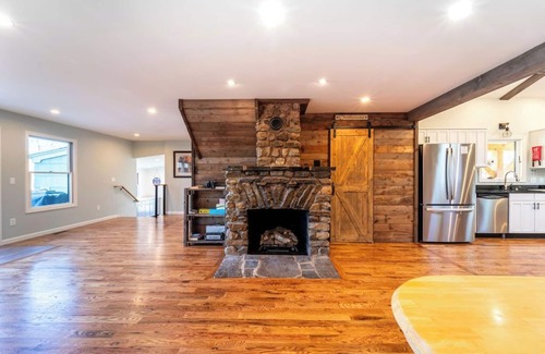 Montville House | The Lake House, The Private Lake House