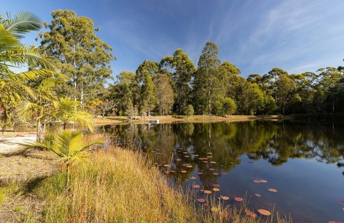 Tarbuck Bay House | The Lake House - unique lake house close to Seal Rocks