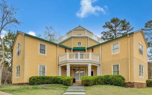 Joppa House | The Lake House on Cherokee Ridge Golf Course